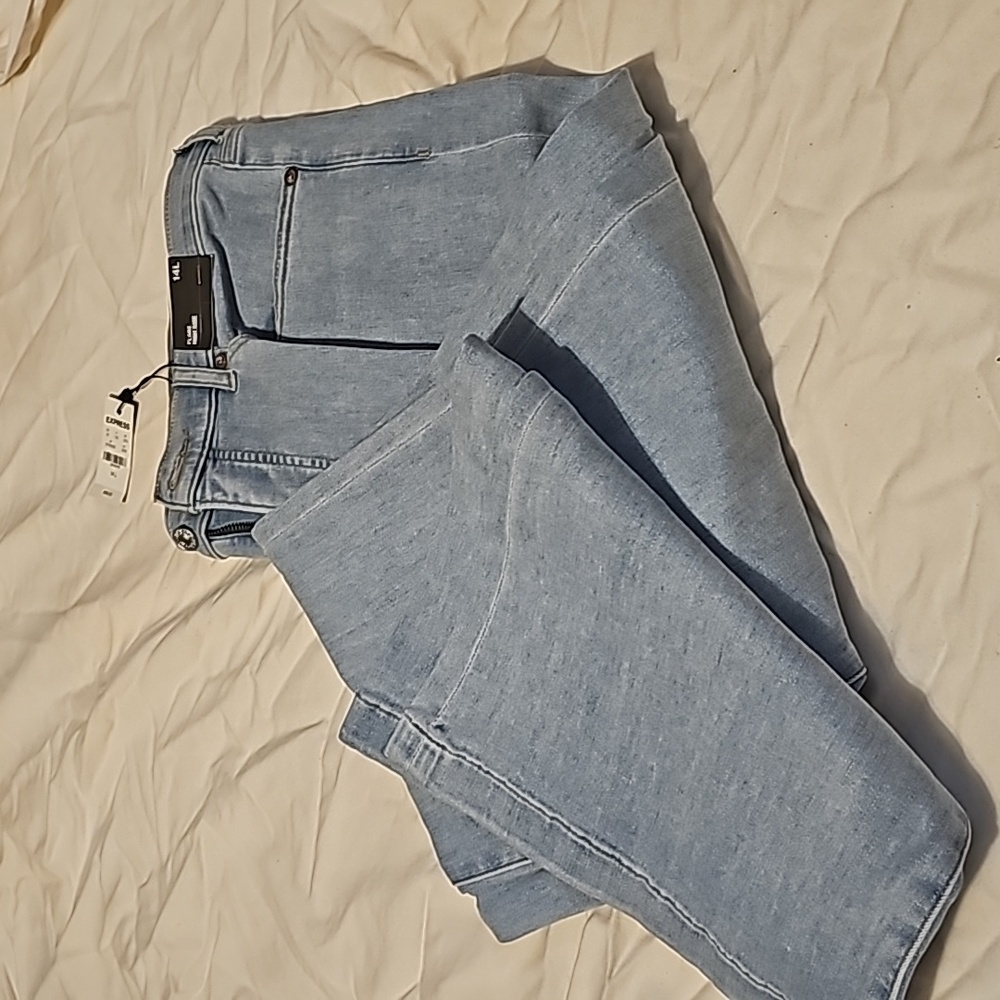 Express Flare Jeans